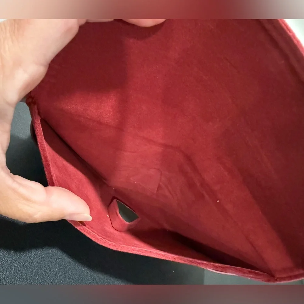 Marciano Vibrant Velvet Red Maroon Designer Glasses Case W/ Interior Nose Piece